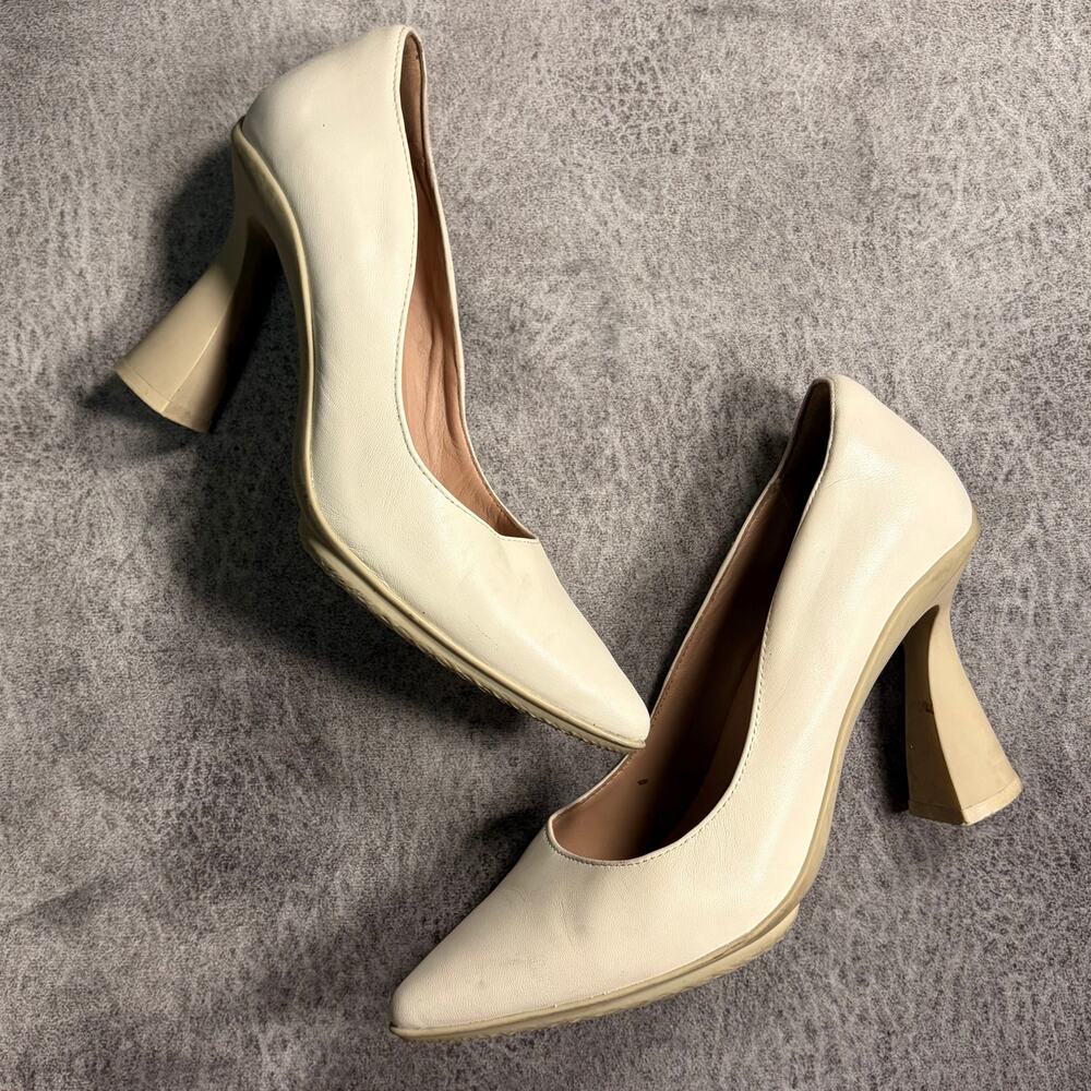 Cole Haan Cream Pointed Toe Heels